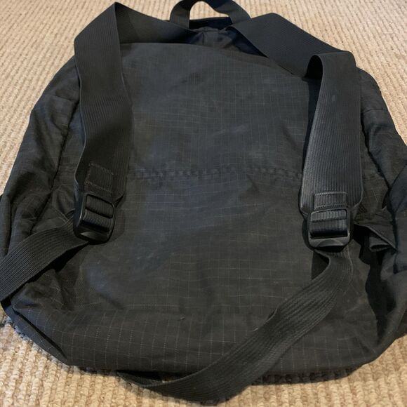 Tom Bihn - Daylight Backpack - Black 400 Halcyon/Northwest Sky 200 Halcyon - Picture 8 of 9